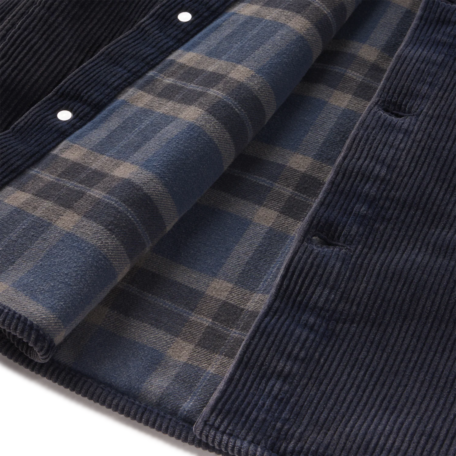 Men's Cabin Cord Shirt - Image 4