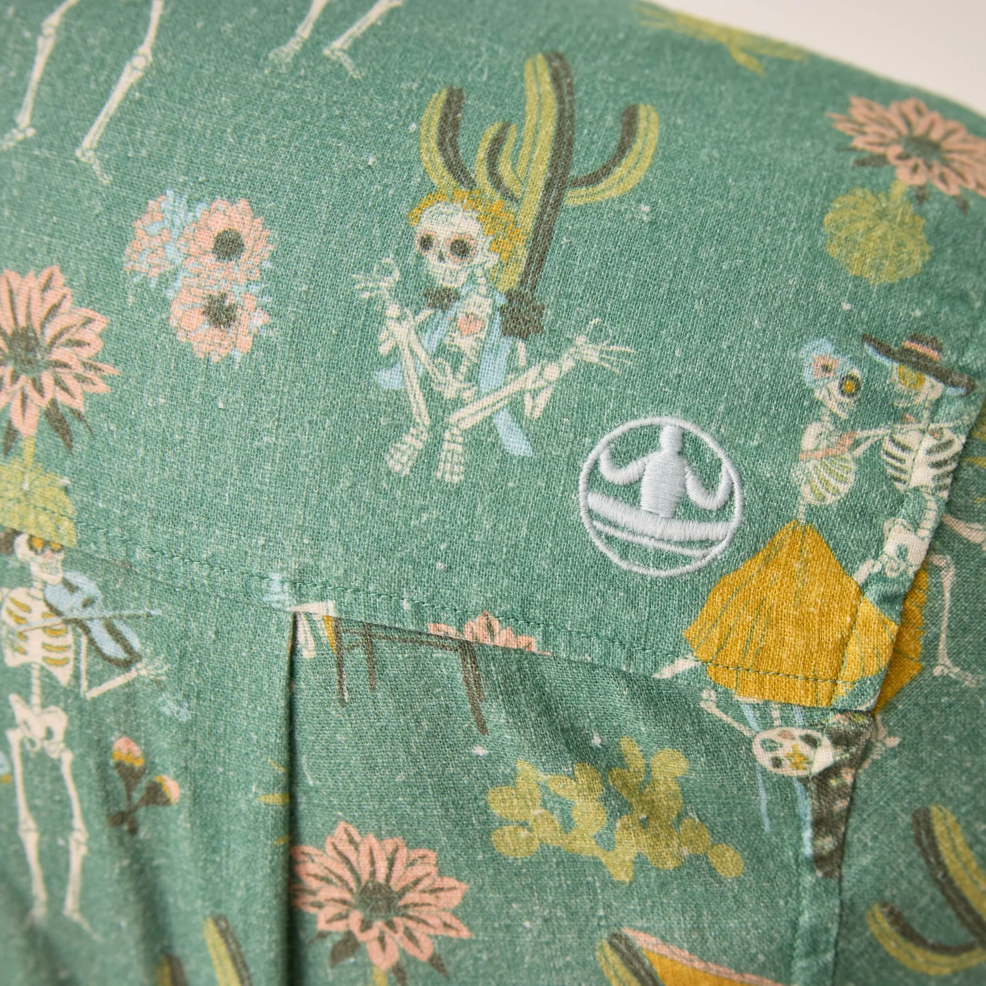 Men's Cantina Shirt - Image 19