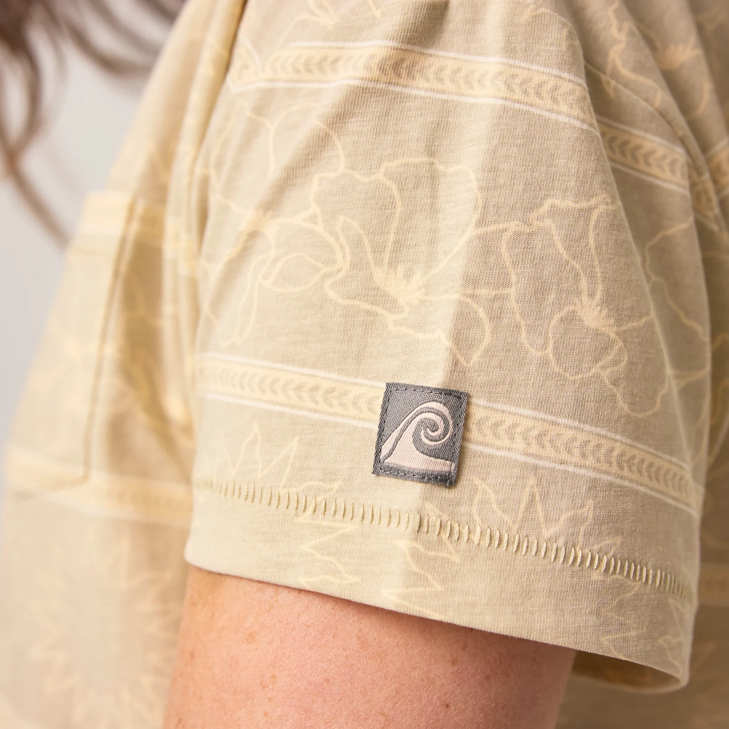 Women's Carve Pocket Tee - Image 3
